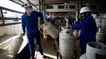 Imagen de Petroleros acordó aumentos y una nueva paritaria para personal de gas