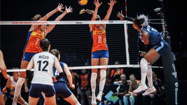 A pesar de la derrota, las argentinas tuvieron una buena actuación ante Países Bajos. (Foto: Feva)