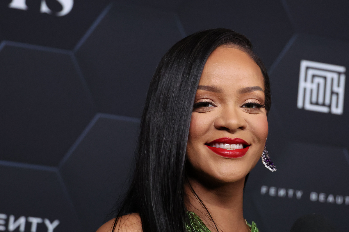 Rihanna regresa con el tema central de la secuela de "Pantera Negra". 