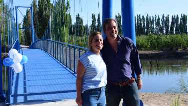 La intendenta y su hermano, ministro de Justicia de la Nación, que estuvo el sábado en la inauguración de la ciclovía paralela a la Ruta 6. (Foto: Andrés Maripe)