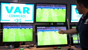 Habrá VAR en todas las fases de Libertadores y Sudamericana desde 2023