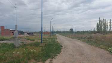 Los terrenos están ubicados sobre calle Alsina al 4.500. Foto gentileza