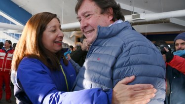 Sorpresa y fastidio generó en la gobernadora esa pensada variación y recorte cuando Facundo López le adelantó el proyecto