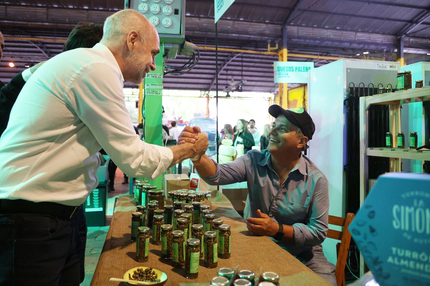 Neuquén participa de la primera edición del Mercado Argentino de
Productos y Productores Agroalimentarios (MAPPA), que se desarrolla en el barrio de
colegiales de la Ciudad de Buenos Aires, del 21 al 23 de octubre. (Gobierno de la Ciudad de Buenos Aires)