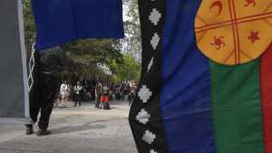 Pueblos originarios marcharon por el centro de Neuquén en el segundo día del encuentro nacional