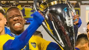 Advíncula: «Le agradezco a mis compañeros que me bancan, vengo de cagada en cagada»