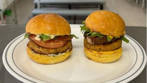Hamburguesas de garbanzos y castañas al estilo Pedro Lambertini