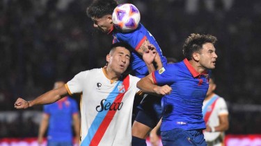 Arsenal le ganó a Tigre 4 a 1 con mucha contundencia. 