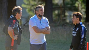 Enzo Francescoli trabaja junto a los dirigentes para sumar refuerzos al plantel de River Plate. Gentileza.