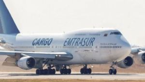 Los tripulantes del avión venezolano-iraní se fueron de la Argentina