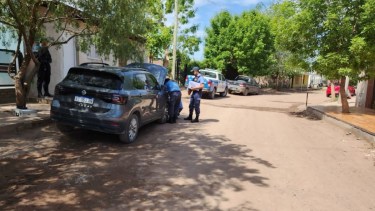 El concejal de Añelo, Fernando Bandert denunció que balearon su auto. Gentileza