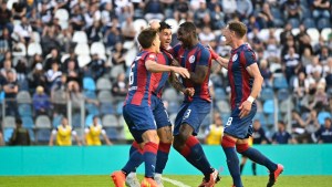 Bareiro metió un gol para el Puskas y San Lorenzo bajó a Gimnasia en La Plata