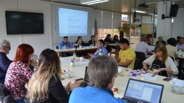 Autoridades de la Universidad del Comahue informaron en sesión del Consejo Superior la compra de equipamiento tecnológico para Comunicación Social.  Foto: ilustrativa