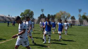 Cipo no tuvo una buena actuación en casa y perdió puntos claves.