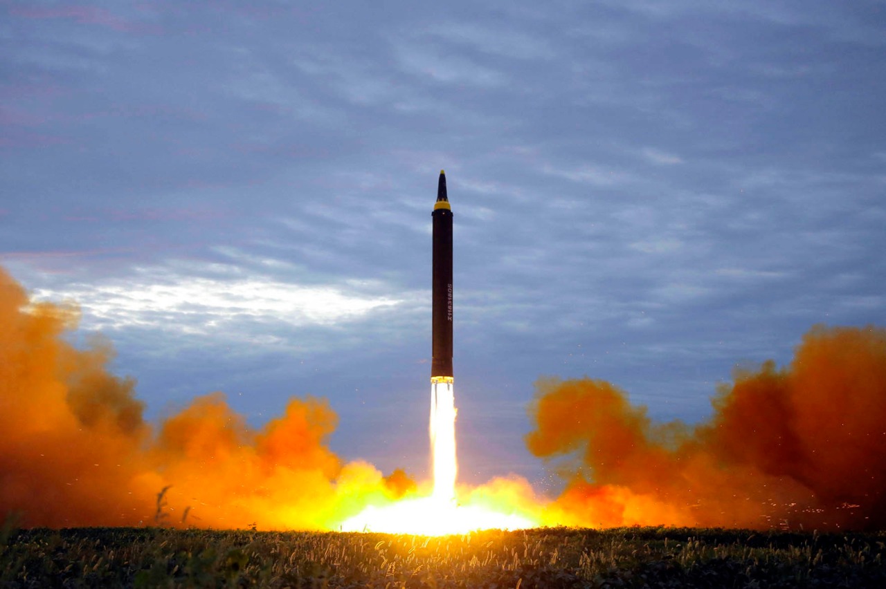 El misil lanzado el martes que sobrevoló Japón causó alerta mundial.
