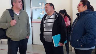 Miler, de la Uocra, acompañó la preocupación de los padres. Foto: gentileza.