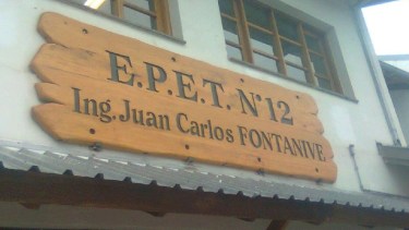 Familias inscribieron a sus hijos a la EPET 12 y quedaron sin vacantes más de 84. Foto: https://www.facebook.com/EPET12SMA