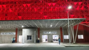 La joven fue atendida en el hospital Ramón Carrillo de San Luis. (Gentileza Diario La República)