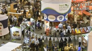 Promueven la exportación de peras y manzanas en Estados Unidos