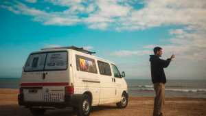 Gastón, de Ushuaia a La Quiaca en furgoneta: un año, 19 mil km y el secreto para financiar el viaje más lindo