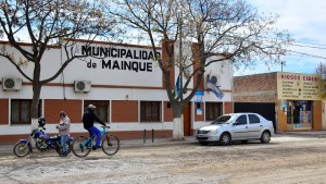 En Huergo y Mainqué inscriben en los municipios para acceder al IFE 5