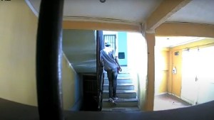 Robó una casa en el Oeste de Neuquén, los vecinos lo lincharon y terminó demorado