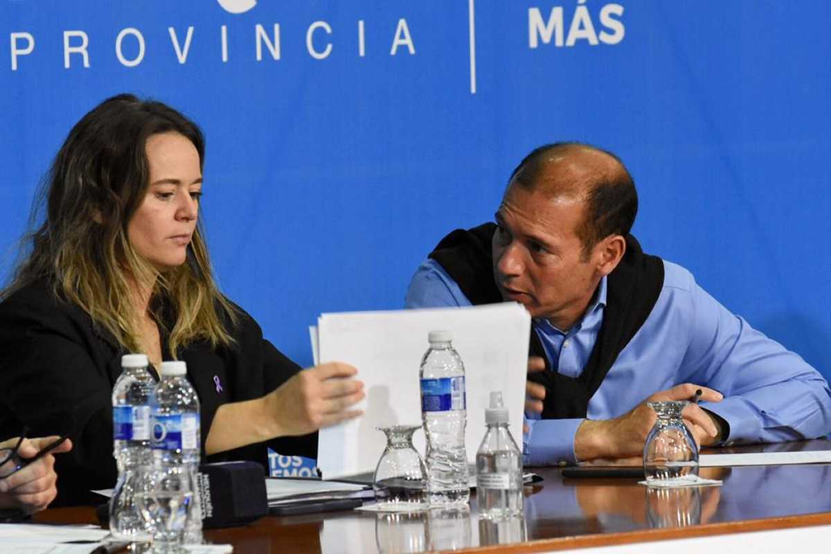 "Como mujeres es un día muy importante, porque este protocolo nos va a proteger", manifestó la ministra Ferrareso durante la conferencia que brindó junto al gobernador Gutiérrez. Foto Matías Subat.