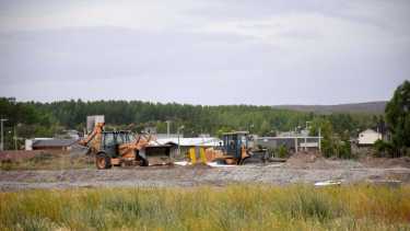 Valentina sur rural, quieren regular cómo se realizarán los desarrollos urbanos que avanzan, entre Rivas y Futaleufu (foto Matías Subat)