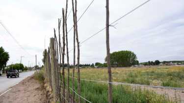 La zona de Valentina que se busca urbanizar está entre la calle Rivas y el límite con Plottier, entre el río y la vieja ruta 22 (foto Matías Subat)