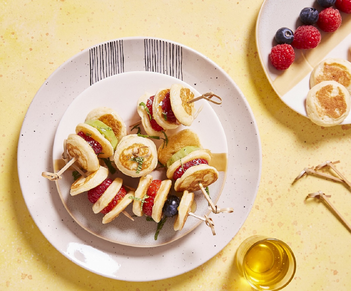 Brochettes de mini pancakes y frutas Diario Río Negro
