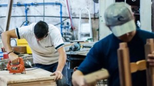 Le prestarán 40 millones de dólares a Neuquén para financiar pequeñas empresas