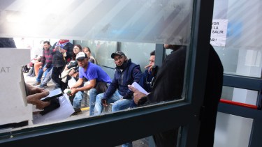 Alto nivel de demanda durante la semana en Anses por el IFE 5. Foto: Cesar Izza