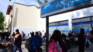 ANSES: cómo saber si cobro alguno de los dos bonos de fin de año