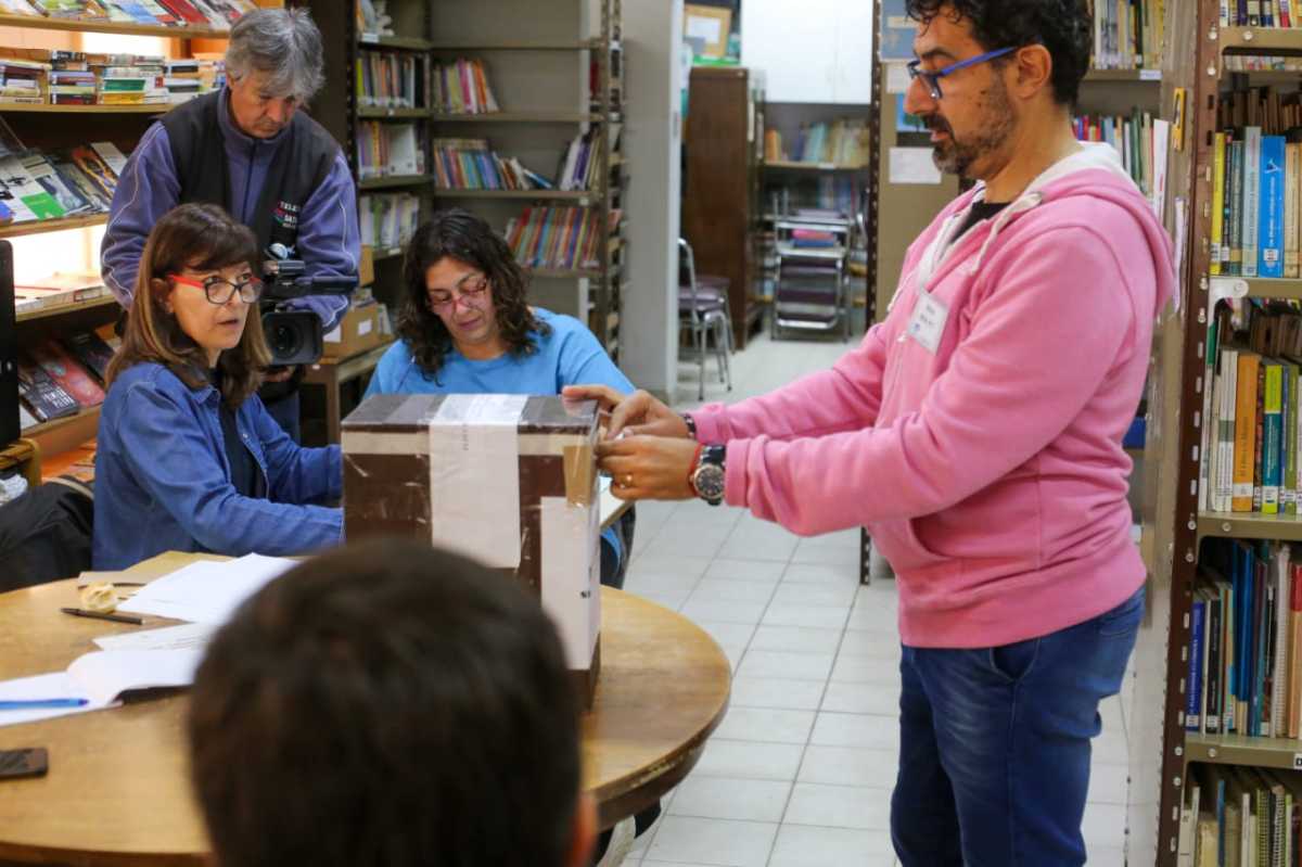 Comenzaron las elecciones de Unter en la seccional Roca. Foto: Juan Thomes