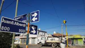 Instalan nuevo semáforo para mejorar la seguridad vial en la zona suroeste de Regina