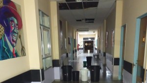 Repararán las filtraciones del techo del hospital Zatti de Viedma