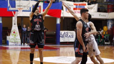 Matías Eidintas fue el goleador del juego ante los pampeanos. (Foto: Lucas Arruda)