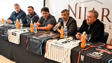 Deportivo Viedma presentó su equipo para la temporada 2022/23. Foto: Marcelo Ochoa.