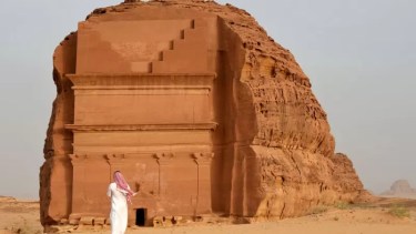 Mada'in Saleh, también denominada Al-Hijr, es una antigua ciudad localizada en el norte de Hejaz.