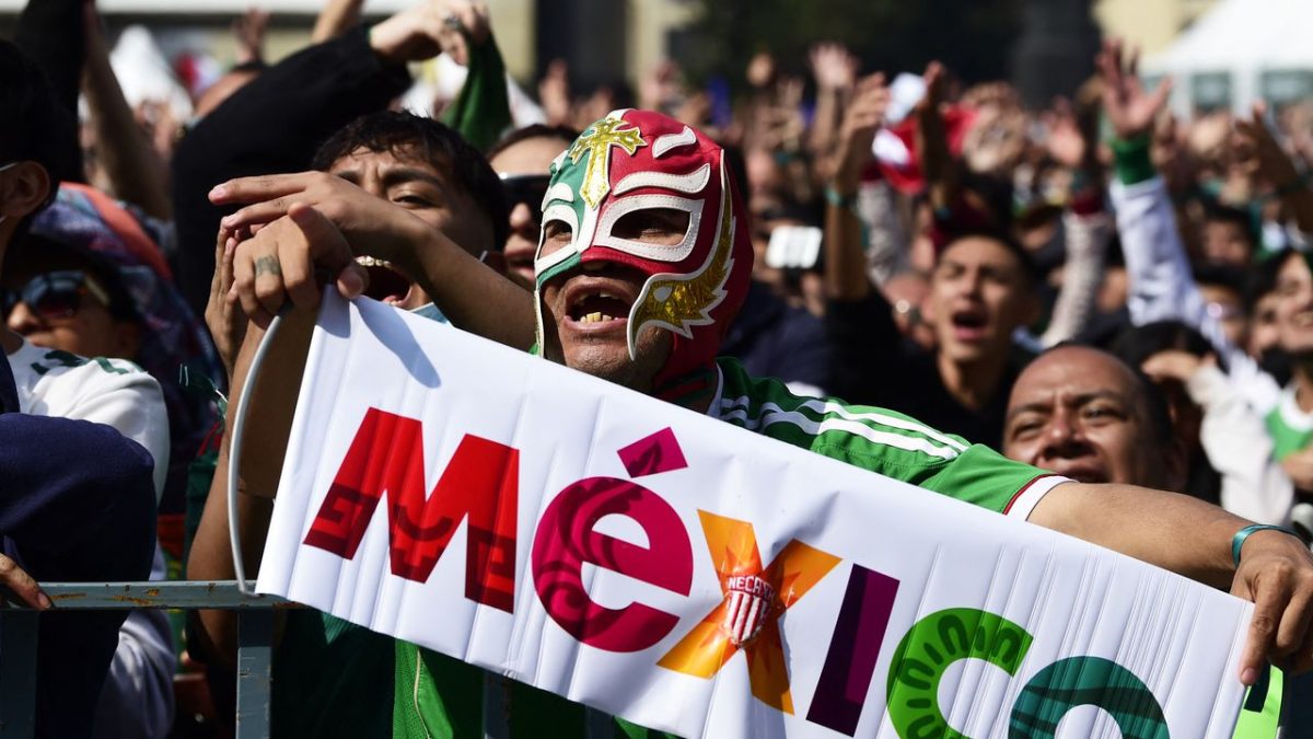 Los hinchas mexicanos bajo la lupa de FIFA.