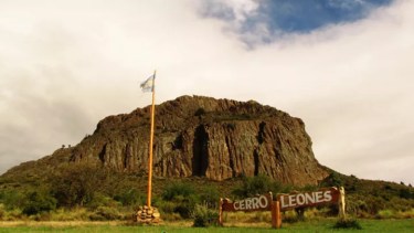 El cerro leones es uno de los atractivos de Dina Huapi. Archivo