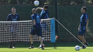 Mundial Qatar 2022: la Selección Argentina volvió a entrenar pensando en una final con México