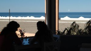 Video: Así estafan telefónicamente a los turistas en nombre de una reconocida Posada de Las Grutas