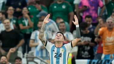 Enzo y un gol inolvidable. (Foto: AP)