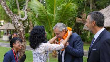 El presidente Alberto Fernández arribó hoy a Indonesia para participar de la Cumbre de Jefes de Estado y de Gobierno del G20 en la isla de Bali. Foto Télam. 