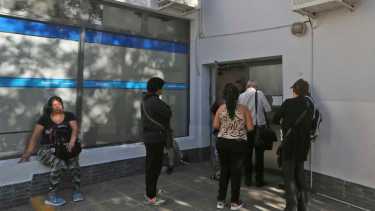 Las oficinas permanecerán cerradas hasta nuevo aviso. Foto Juan Thomes