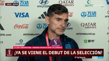 El Ratón Ayala abandonó una entrevista al saludar al excampeón mundial Oscar Garré. 