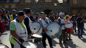 El Soyem denuncia persecución a los municipales y marcha al Centro Cívico en Bariloche