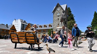 Bariloche se prepara para el verano y las autoridades miran de cerca los precios, especialmente en hotelería. Foto: Chino Leiva