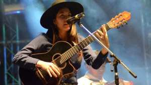 Mañana hay fiesta en Dina Huapi con Sele Vera: mirá el programa y los atractivos turísticos